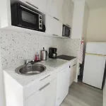Διαμέρισμα Avec Grande Terrasse Au Centre D'uzes *