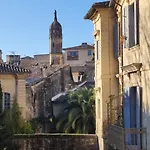 Apartamento Avec Grande Terrasse Au Centre D'uzes Uzès